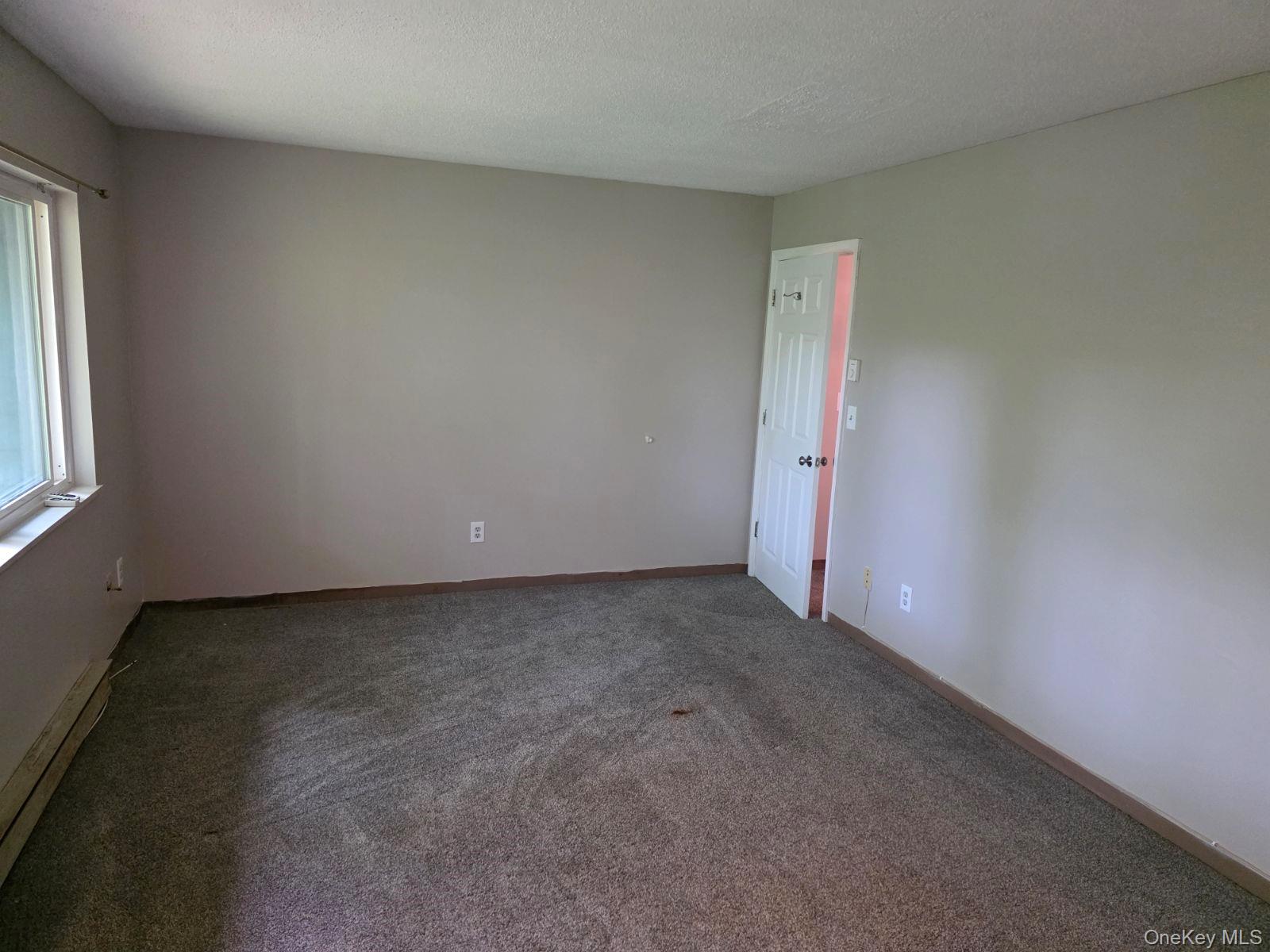 #10 photo, 4 Hudson Heights Drive, Poughkeepsie , NY 12601