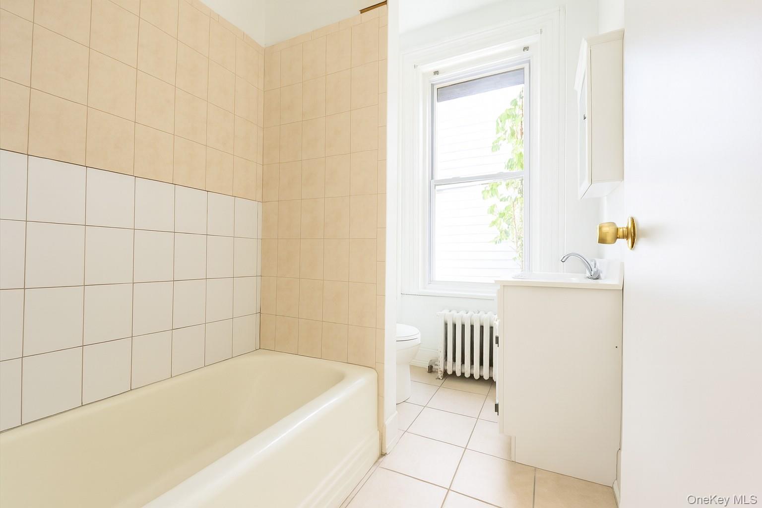 #9 photo, 51 Henry Street, Kingston , NY 12401