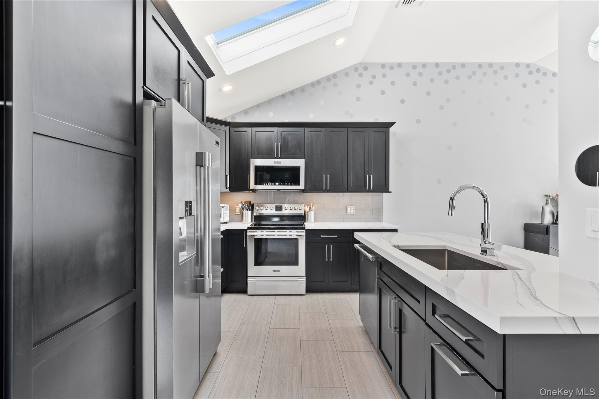 #11 photo, 9 Cynthia Lane, East Islip , NY 11730