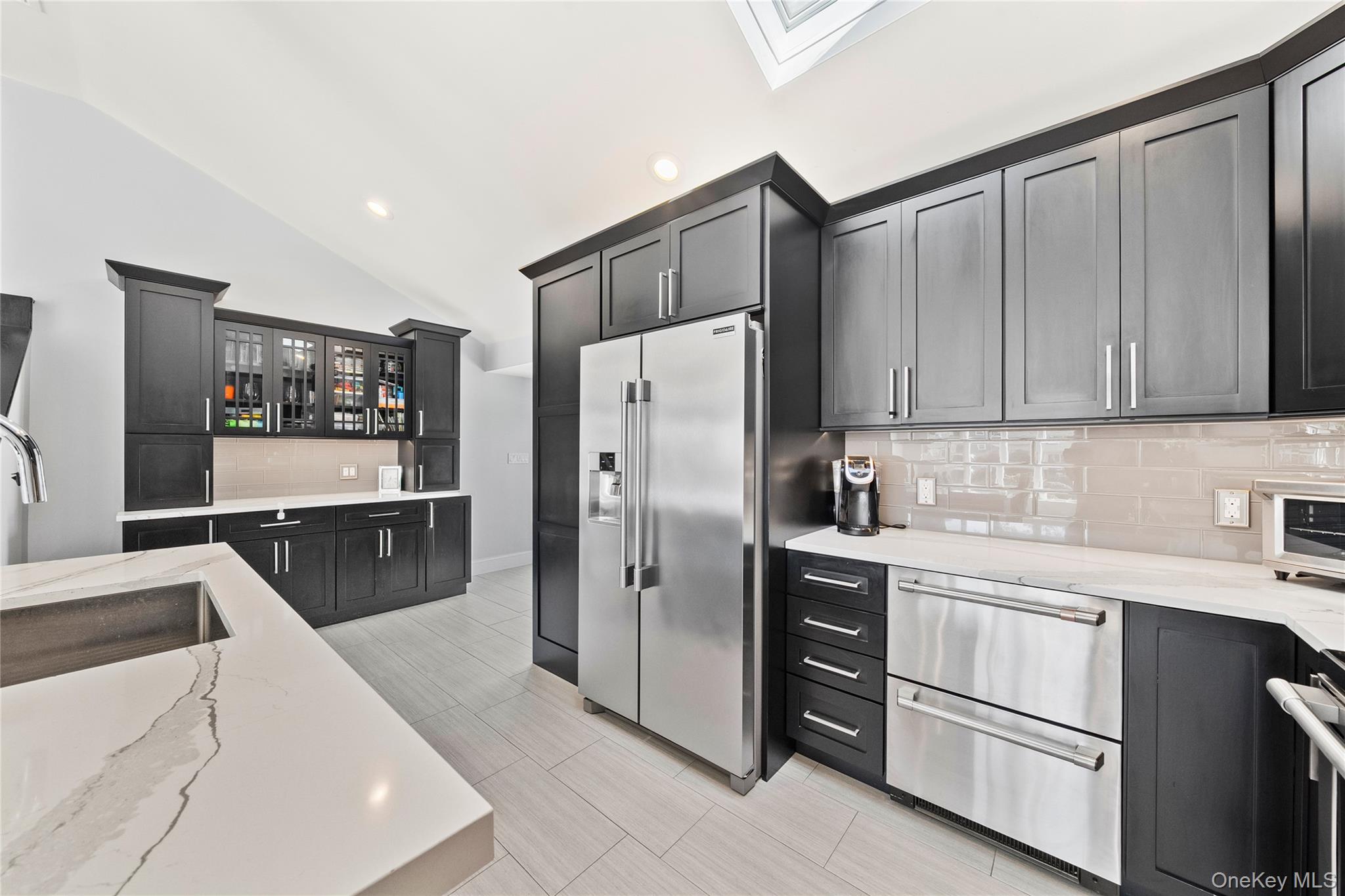 #13 photo, 9 Cynthia Lane, East Islip , NY 11730