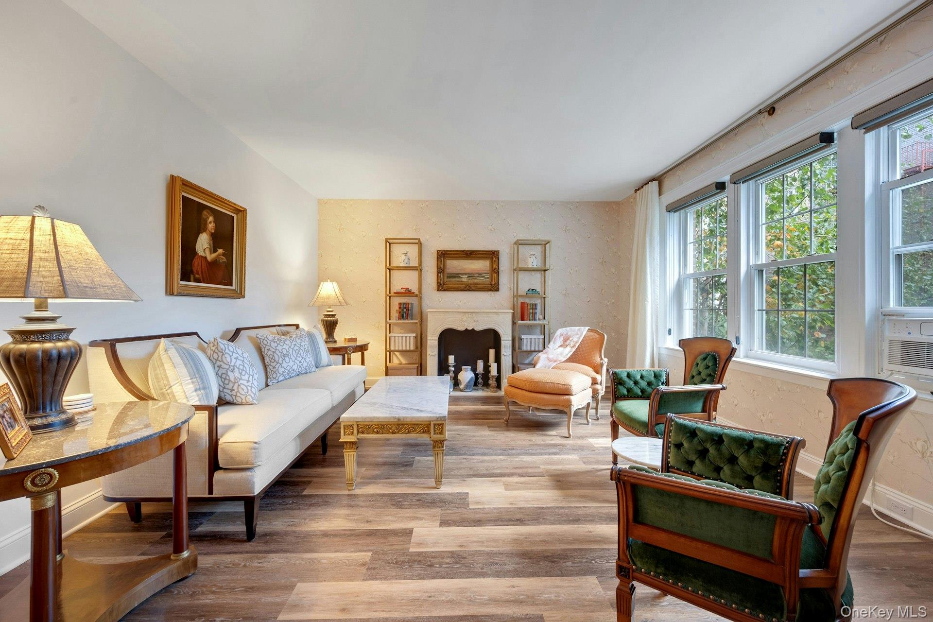 #10 photo, 83 N Broadway, White Plains , NY 10603