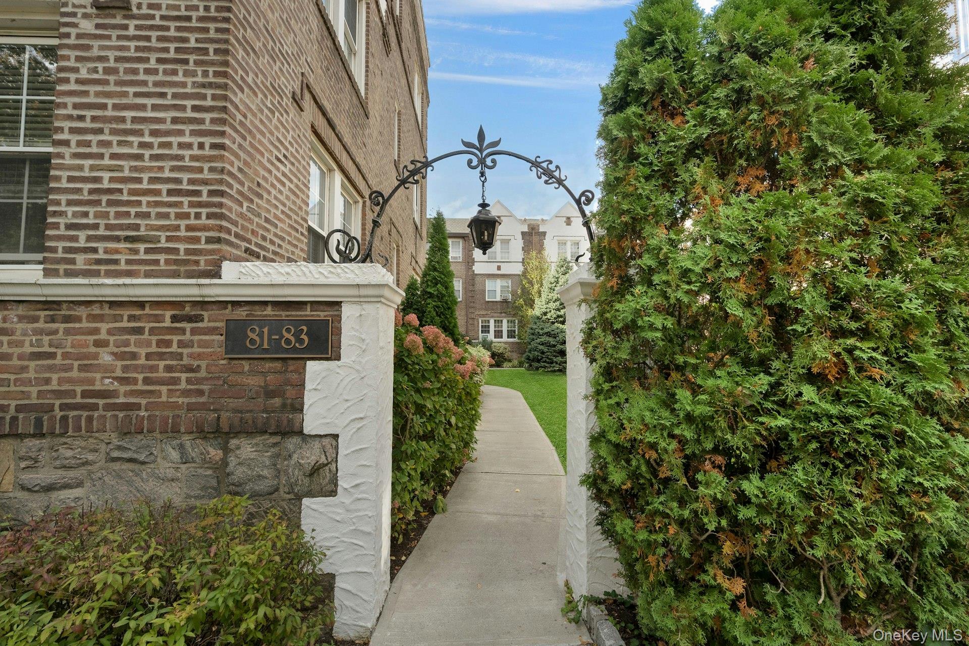 #4 photo, 83 N Broadway, White Plains , NY 10603