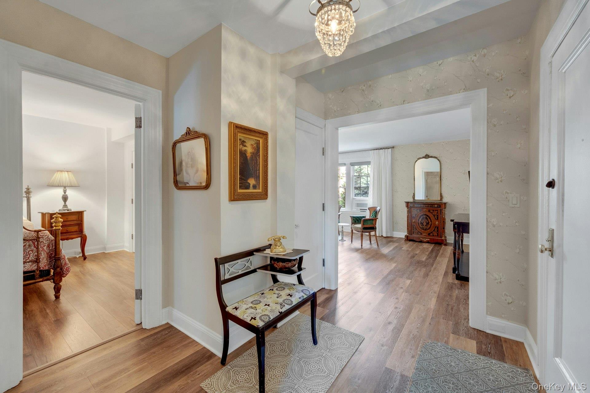 #8 photo, 83 N Broadway, White Plains , NY 10603