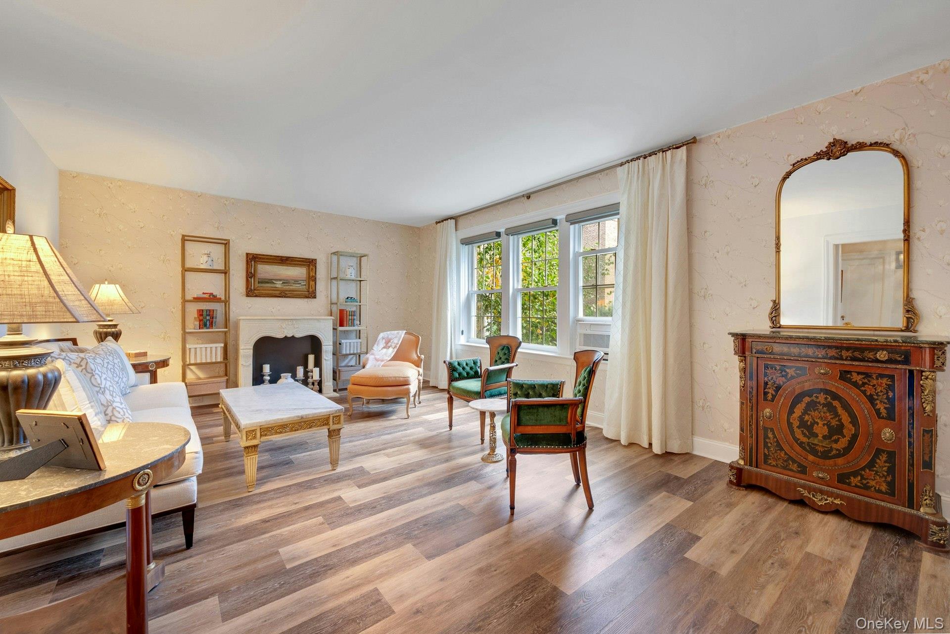 #9 photo, 83 N Broadway, White Plains , NY 10603