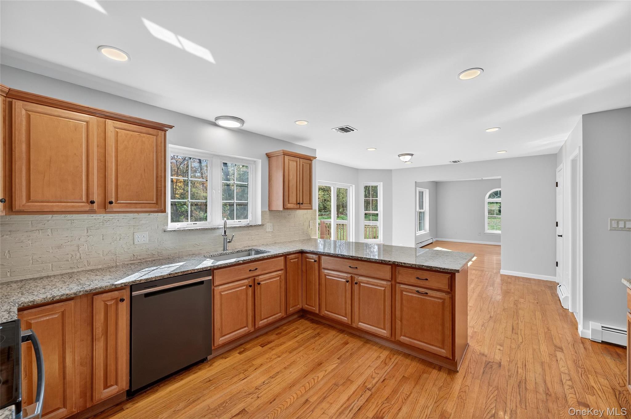 #5 photo, 33 Berea Road, Walden , NY 12586