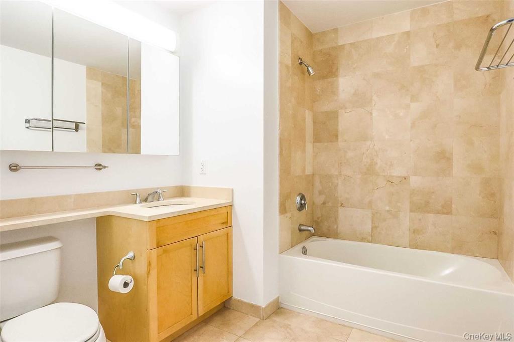 #12 photo, 40-28 College Point Blvd, Flushing , NY 11354