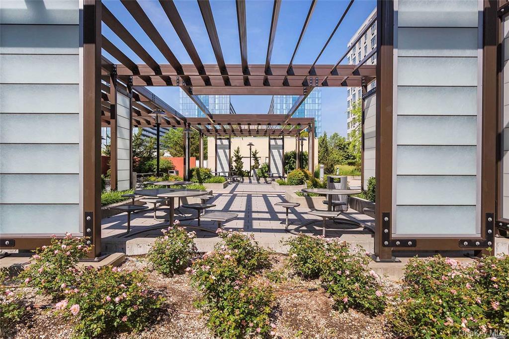 #2 photo, 40-28 College Point Blvd, Flushing , NY 11354