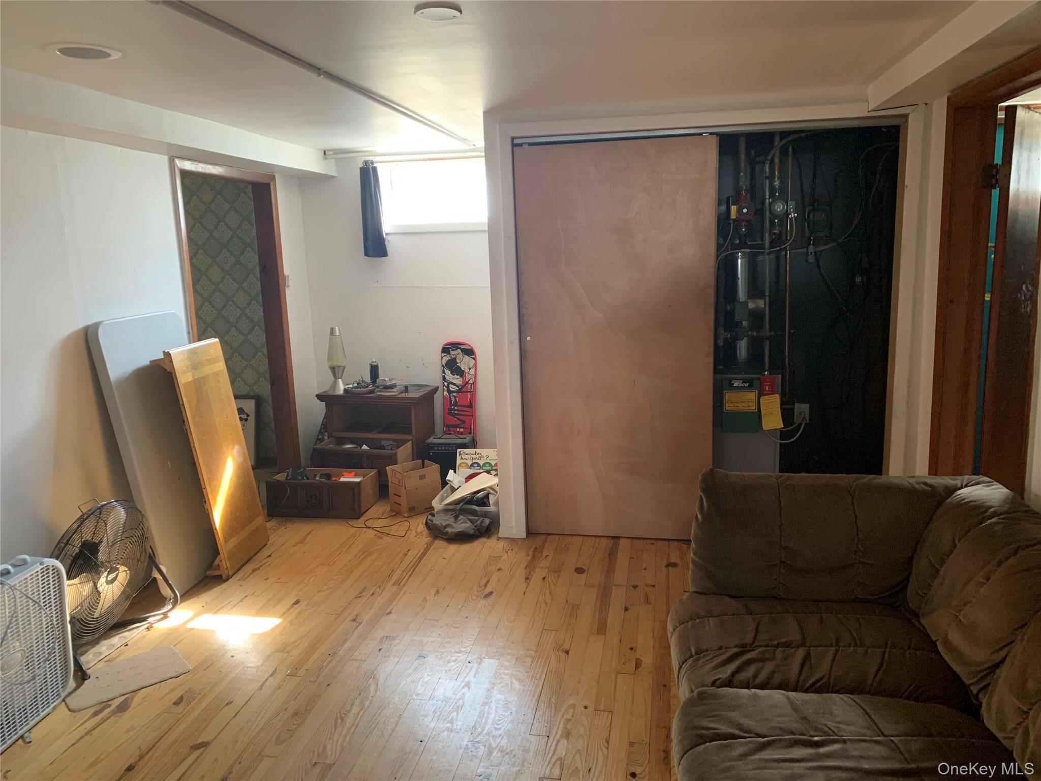 #13 photo, 207 Eastwood Avenue, Deer Park , NY 11729