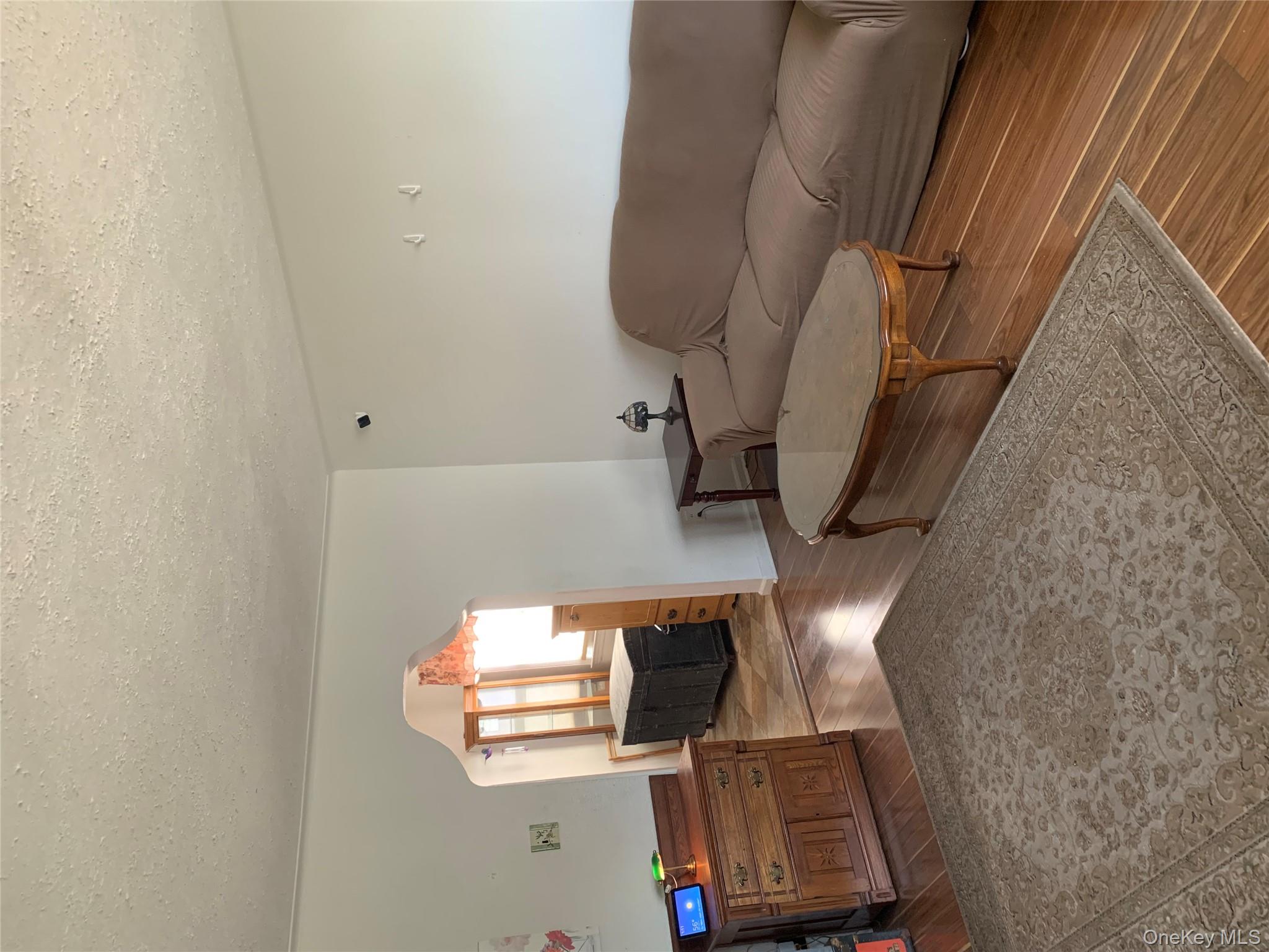 #6 photo, 207 Eastwood Avenue, Deer Park , NY 11729