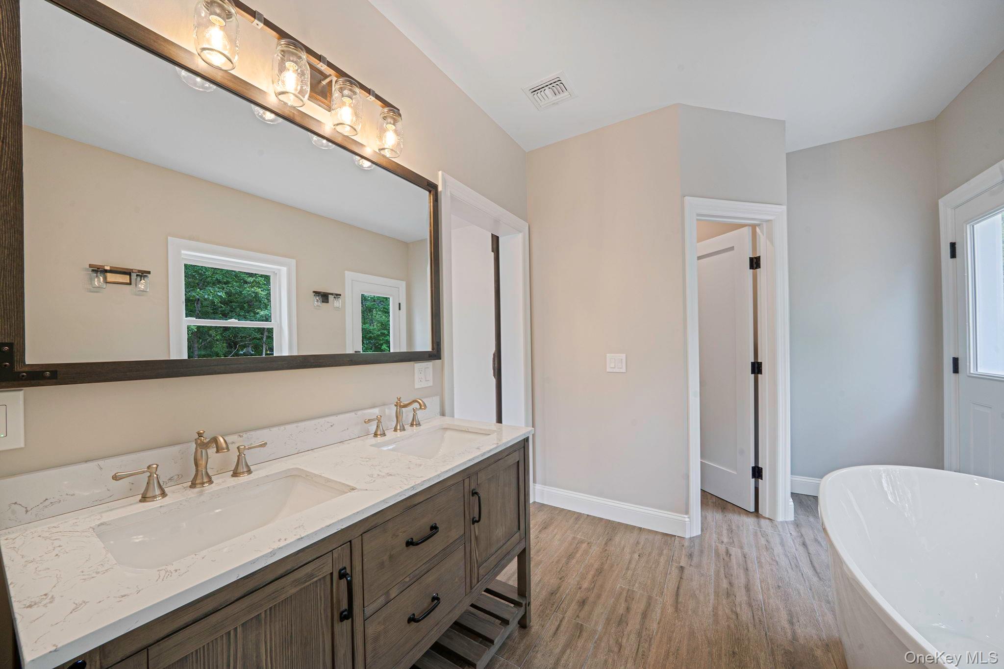 #10 photo, 64 (Lot 1 Hampton) Blydenburgh Road, Centereach , NY 11720