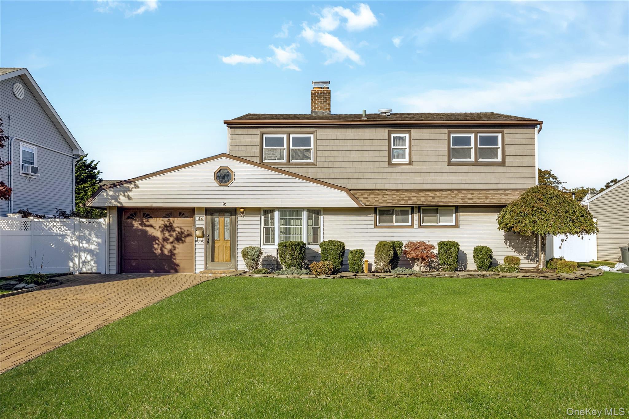 #1 photo, 44 Sparrow Lane, Levittown , NY 11756