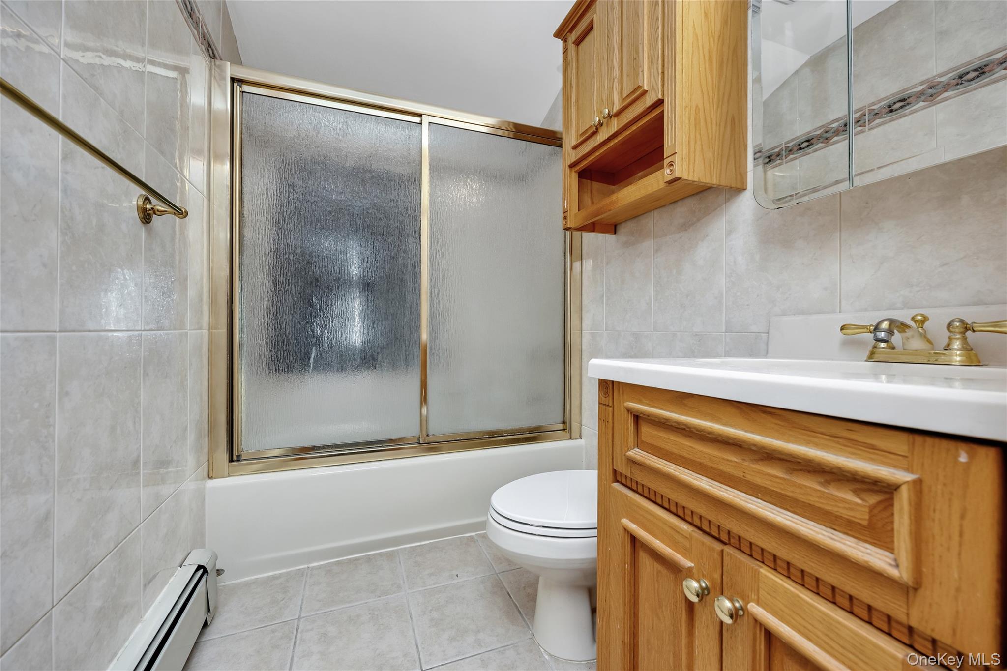 #15 photo, 44 Sparrow Lane, Levittown , NY 11756