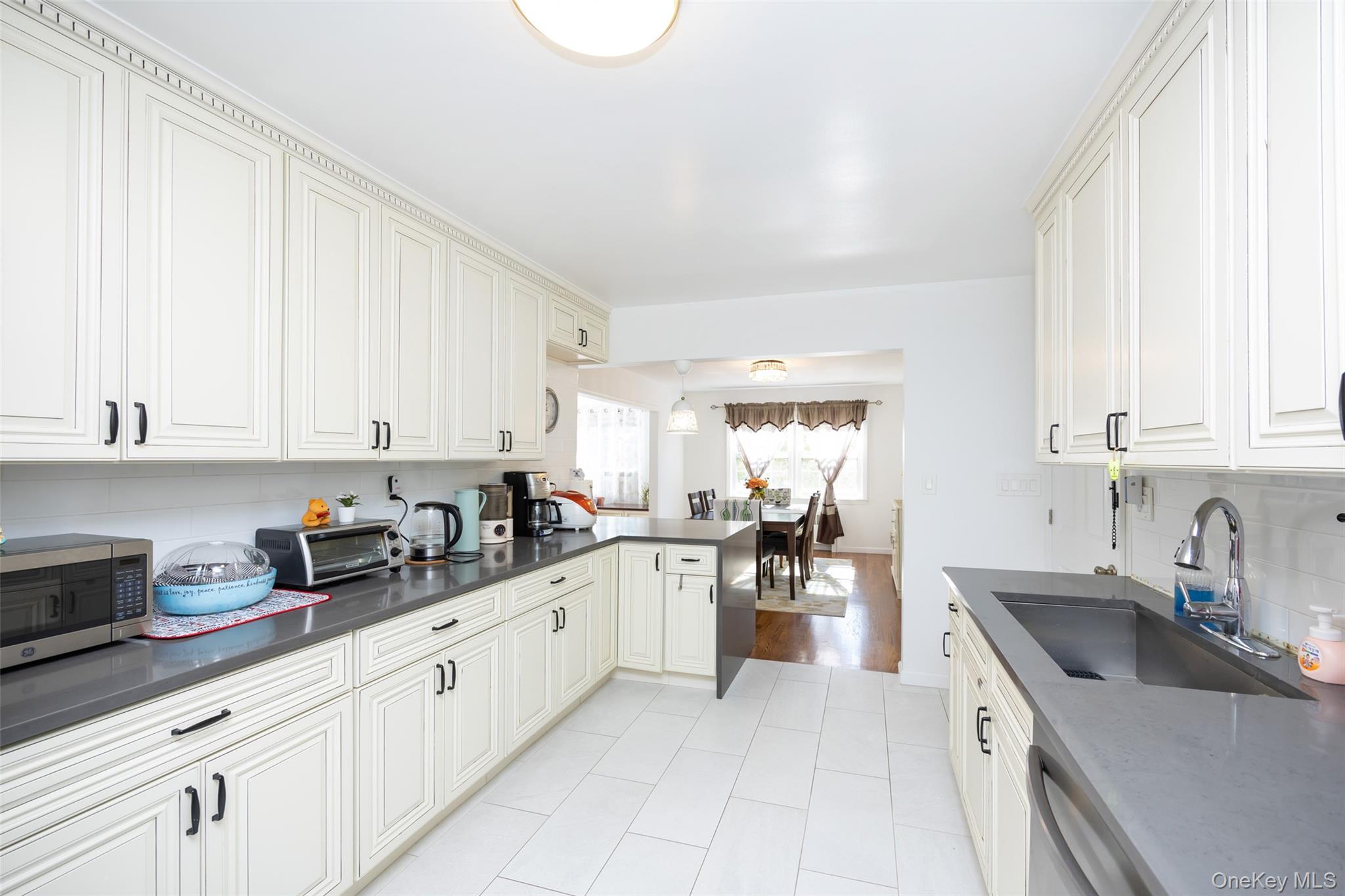 #11 photo, 14 Cedar Street, ナッソー郡 Greenvale , NY 11548