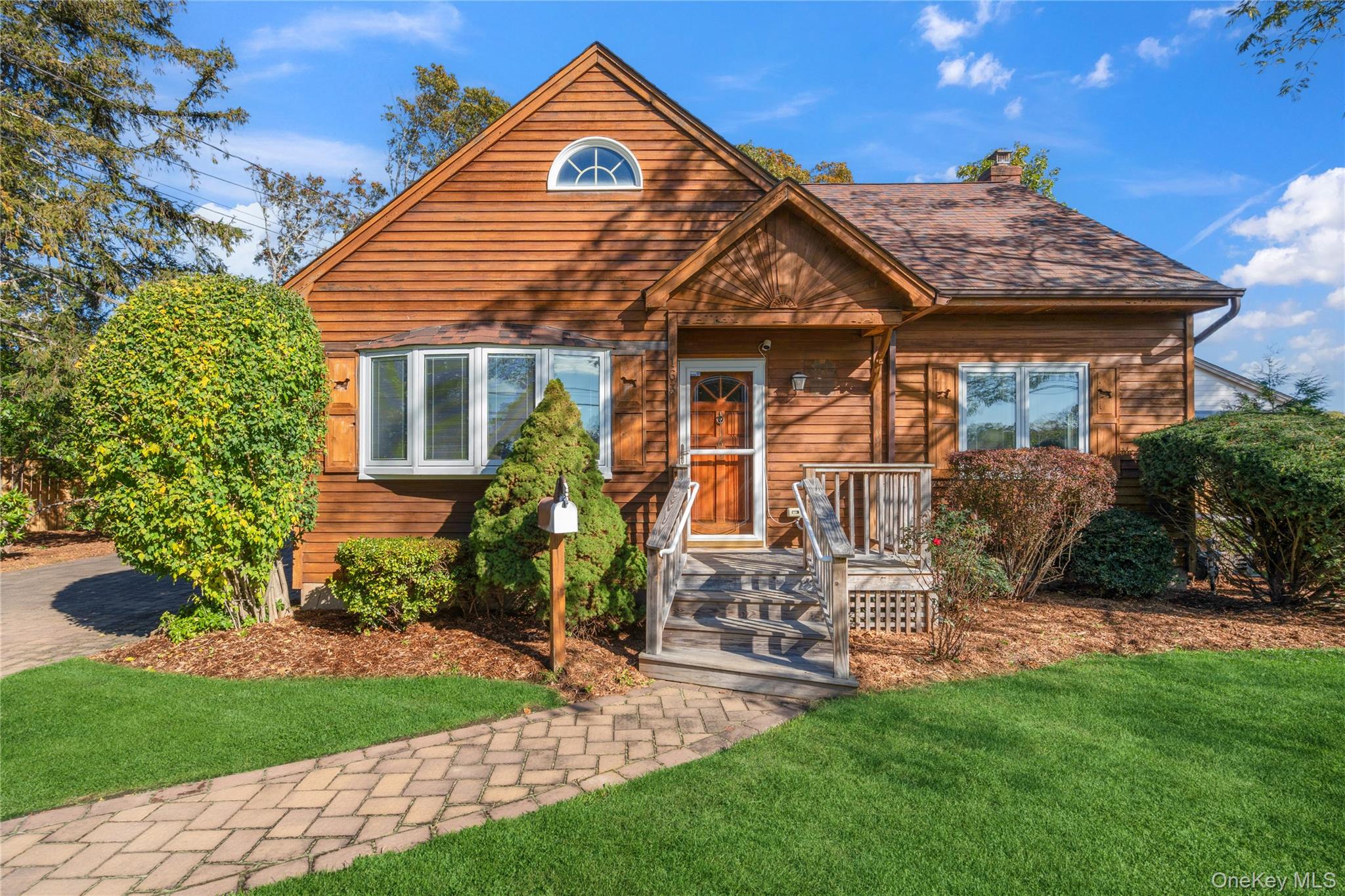 #1 photo, 163 Academy Street, Bayport , NY 11705