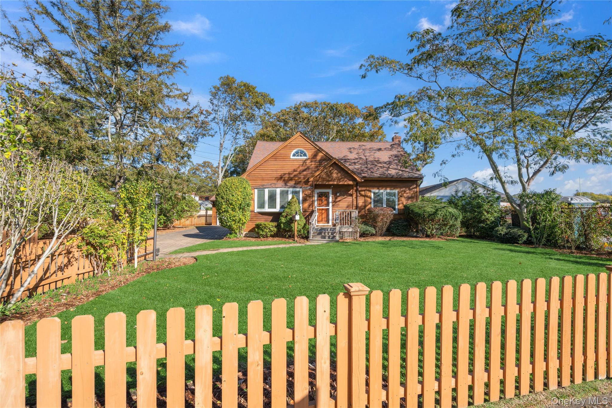 #3 photo, 163 Academy Street, Bayport , NY 11705