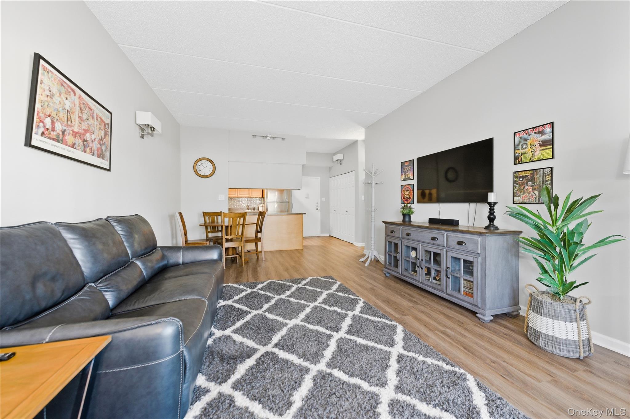 #5 photo, 725 Miller Avenue, ナッソー郡 Freeport , NY 11520