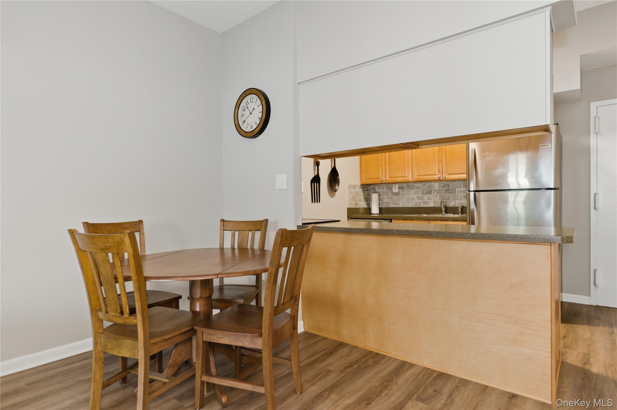 #7 photo, 725 Miller Avenue, ナッソー郡 Freeport , NY 11520