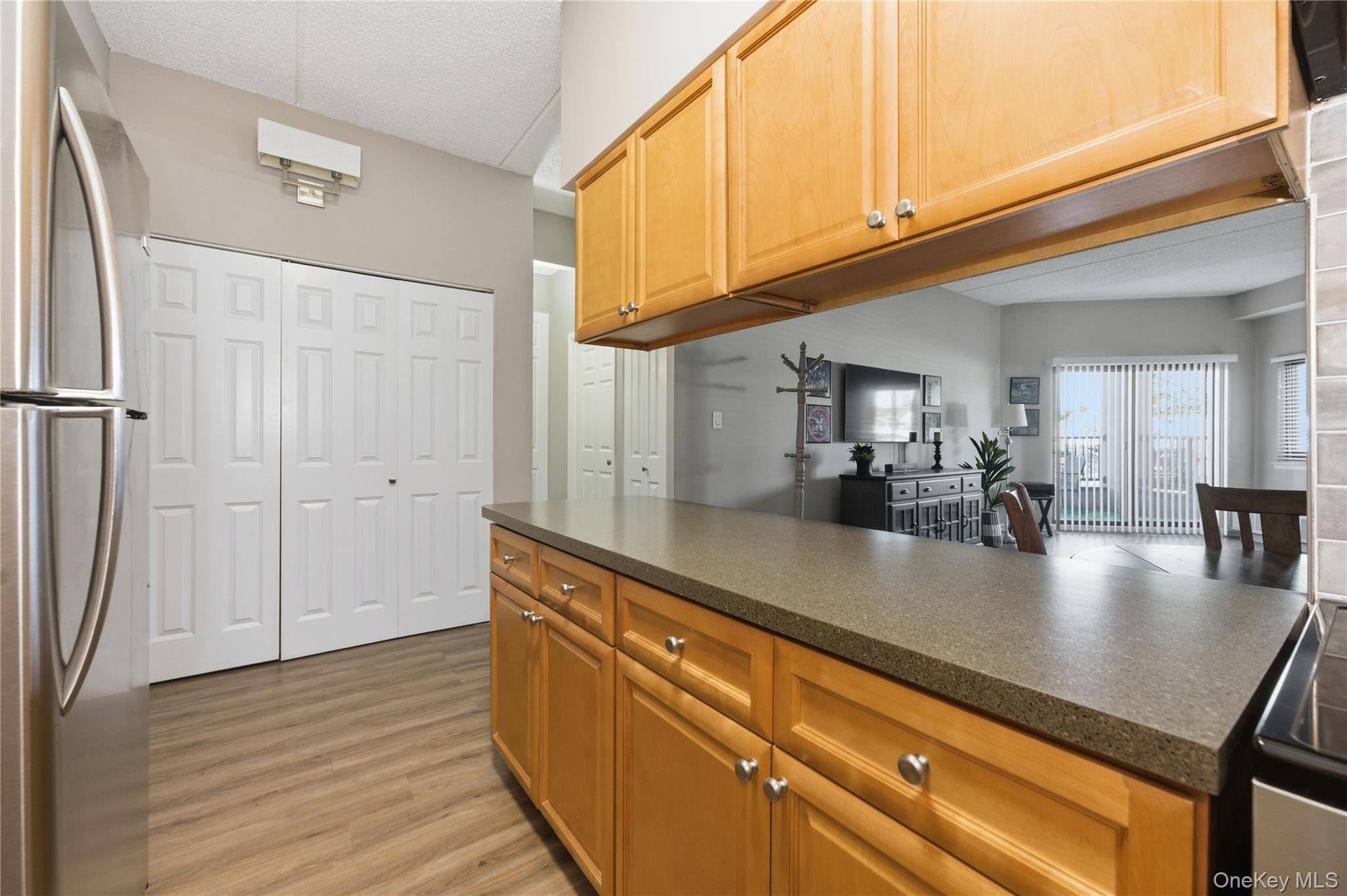 #8 photo, 725 Miller Avenue, ナッソー郡 Freeport , NY 11520