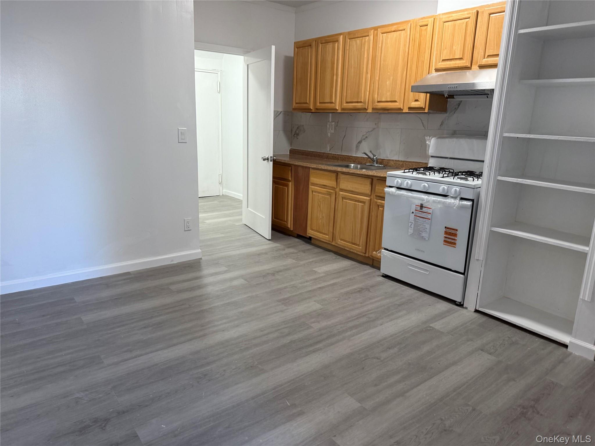 #4 photo, 19-64 81 Street, Brooklyn , NY 11214