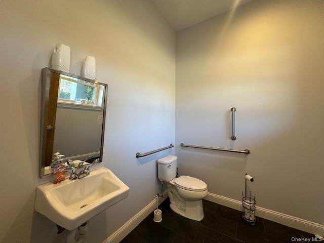 #11 photo, 41 Green Street, Huntington , NY 11743