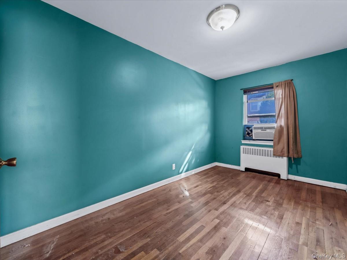 #12 photo, 66-34 Clinton Avenue, クイーンズ区 Maspeth , NY 11378