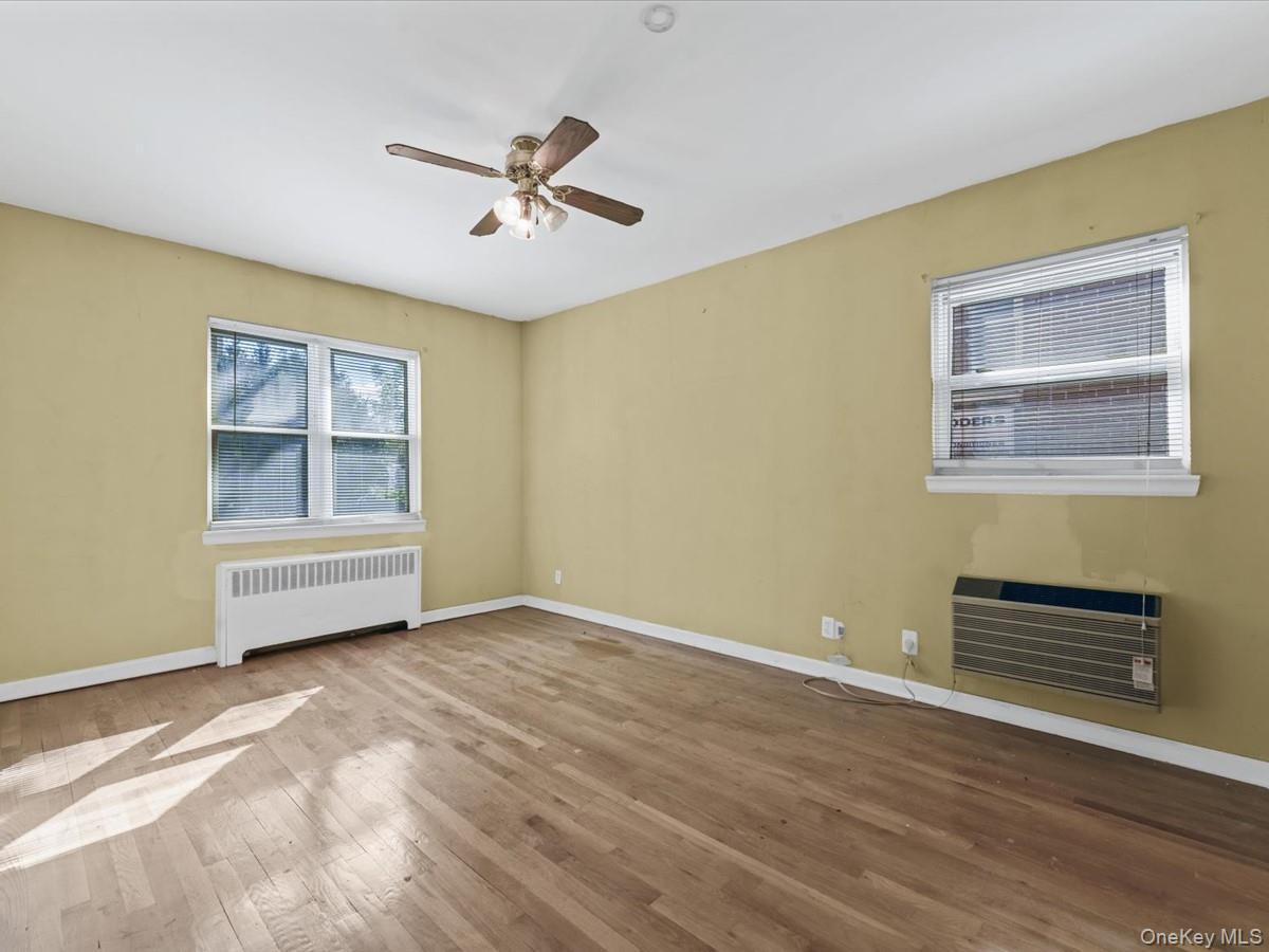 #9 photo, 66-34 Clinton Avenue, クイーンズ区 Maspeth , NY 11378