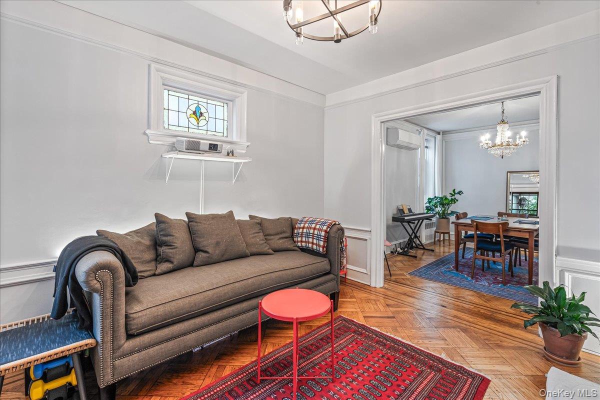 #4 photo, 9204 Ridge Blvd, Brooklyn , NY 11209