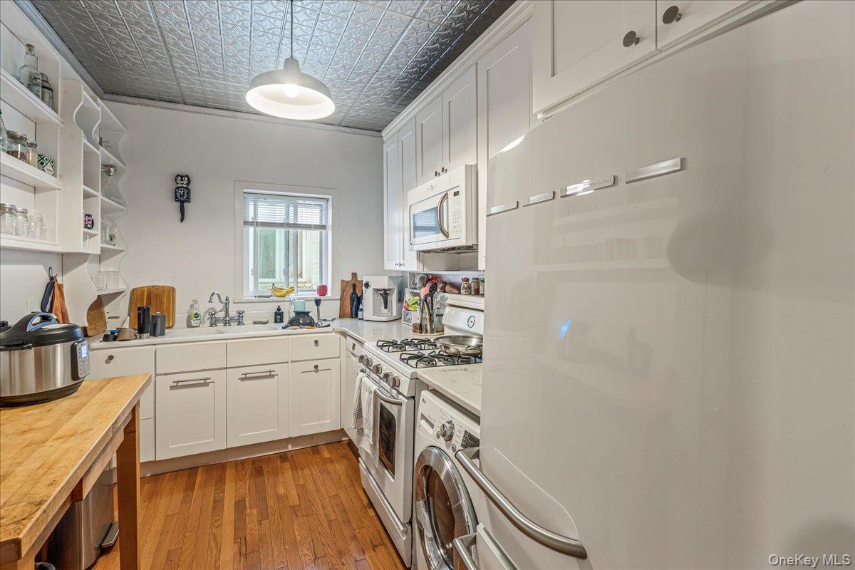 #7 photo, 9204 Ridge Blvd, Brooklyn , NY 11209