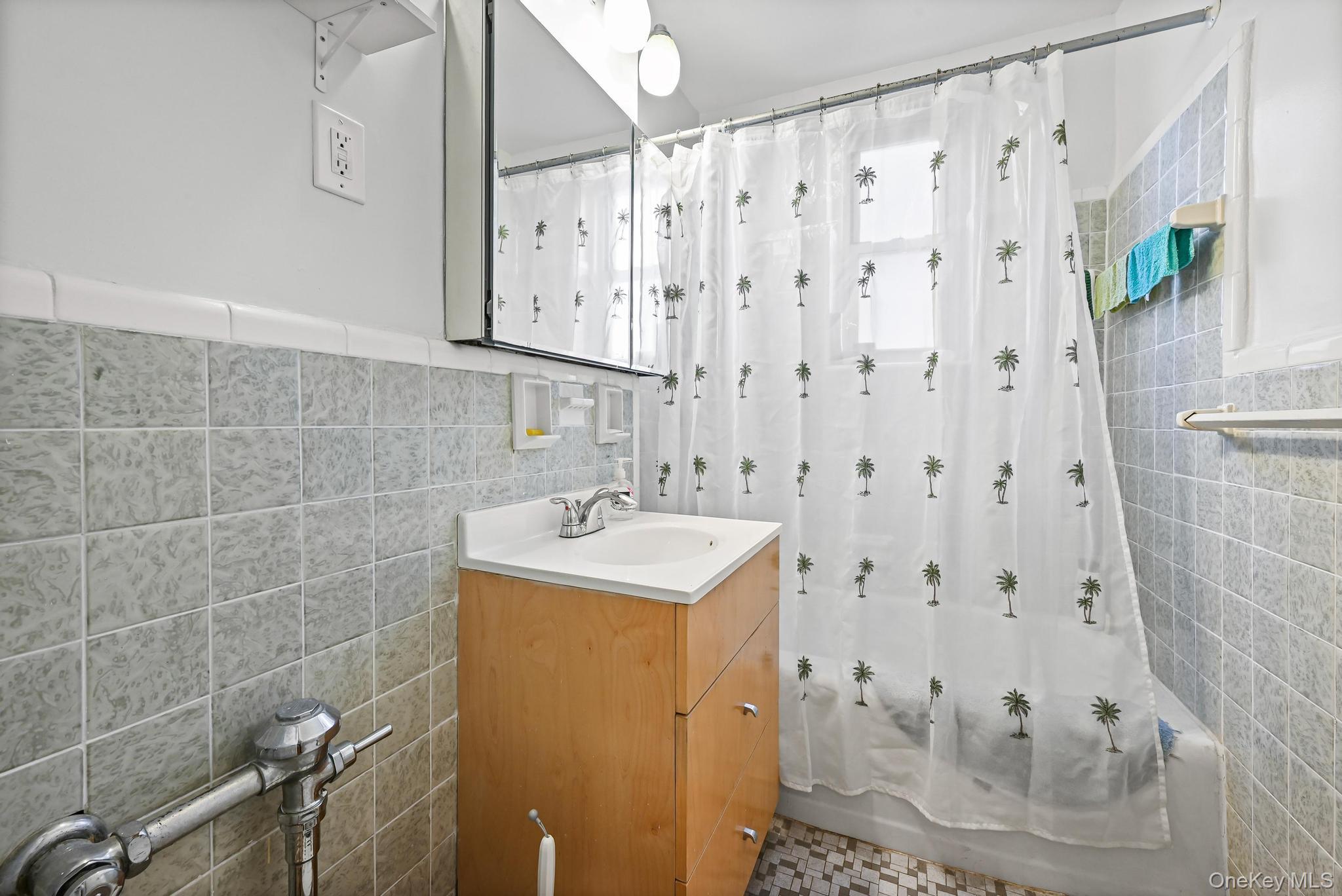 #14 photo, 133 Beach 120th Street, Rockaway Park , NY 11694