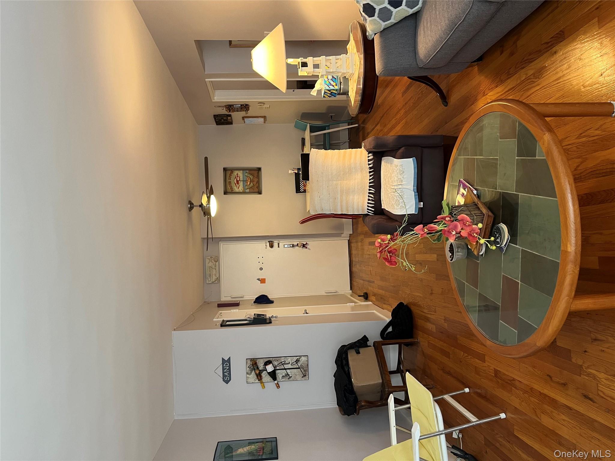 #6 photo, 133 Beach 120th Street, Rockaway Park , NY 11694