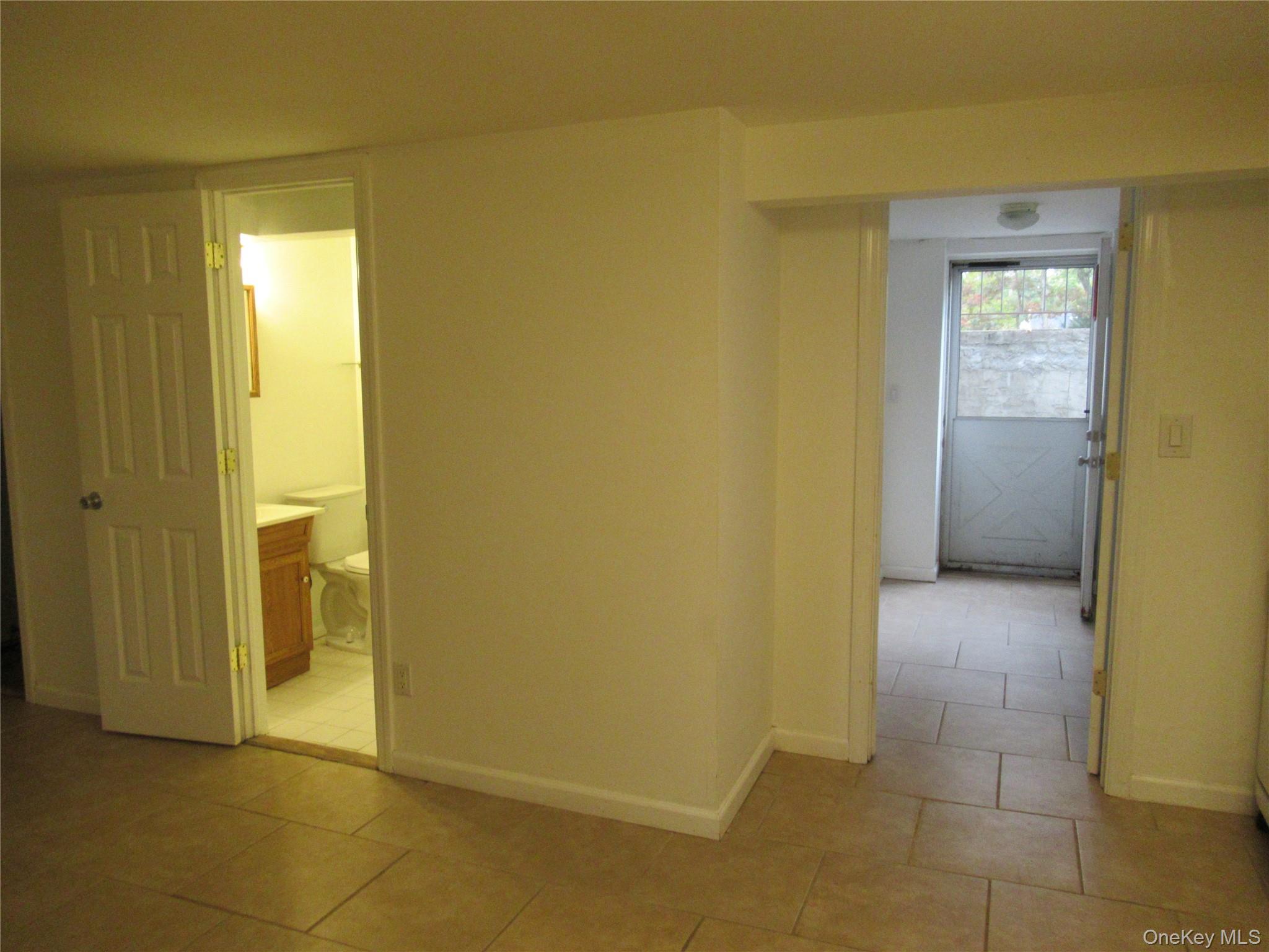 #12 photo, 86 Oakdale Avenue, Selden , NY 11784