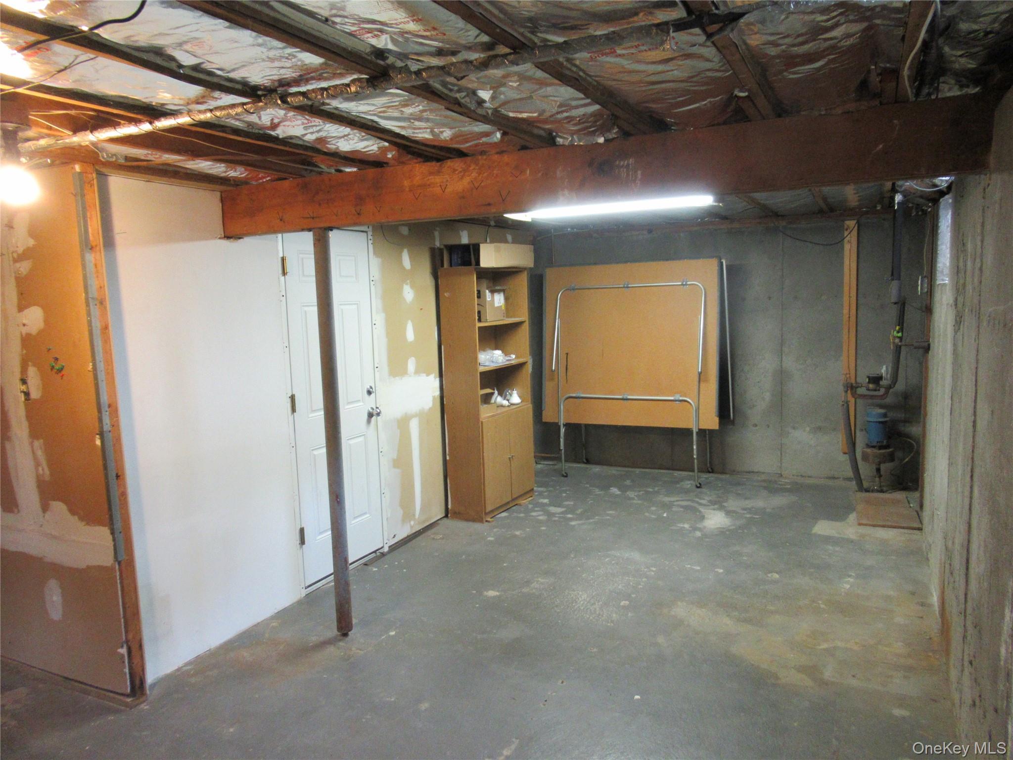 #14 photo, 86 Oakdale Avenue, Selden , NY 11784