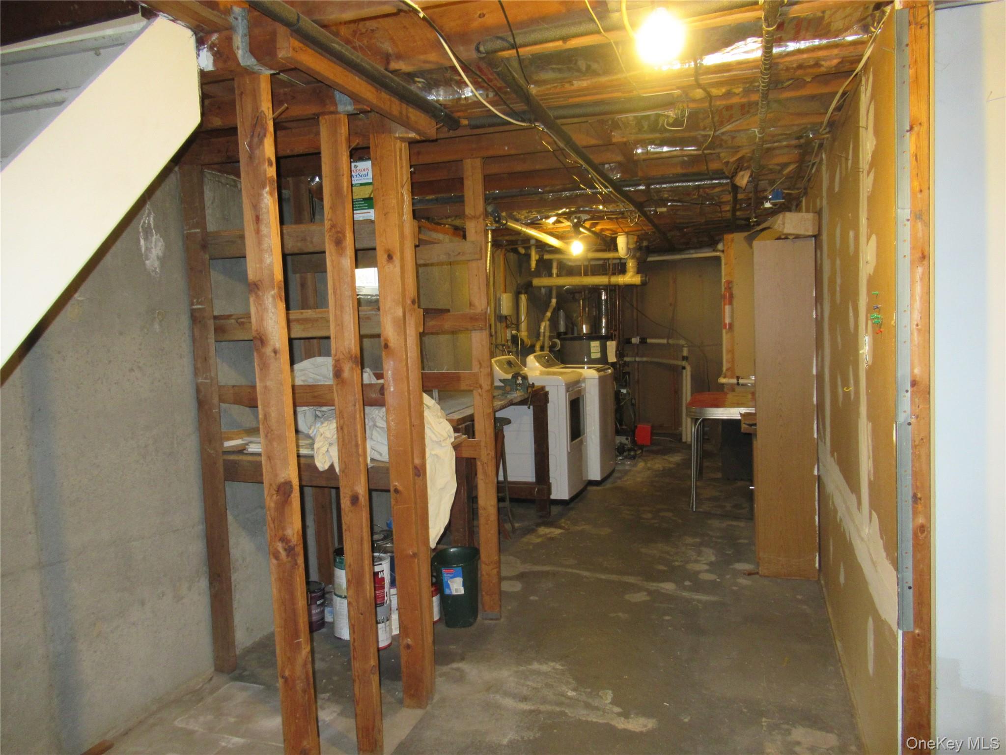 #15 photo, 86 Oakdale Avenue, Selden , NY 11784