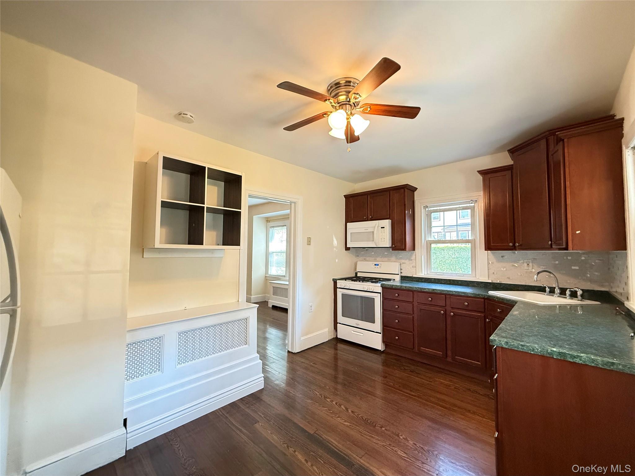 #5 photo, 38 Sammis Street, サフォーク郡 Huntington , NY 11743