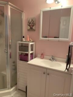 #4 photo, 939 Skyline Drive, Coram , NY 11727