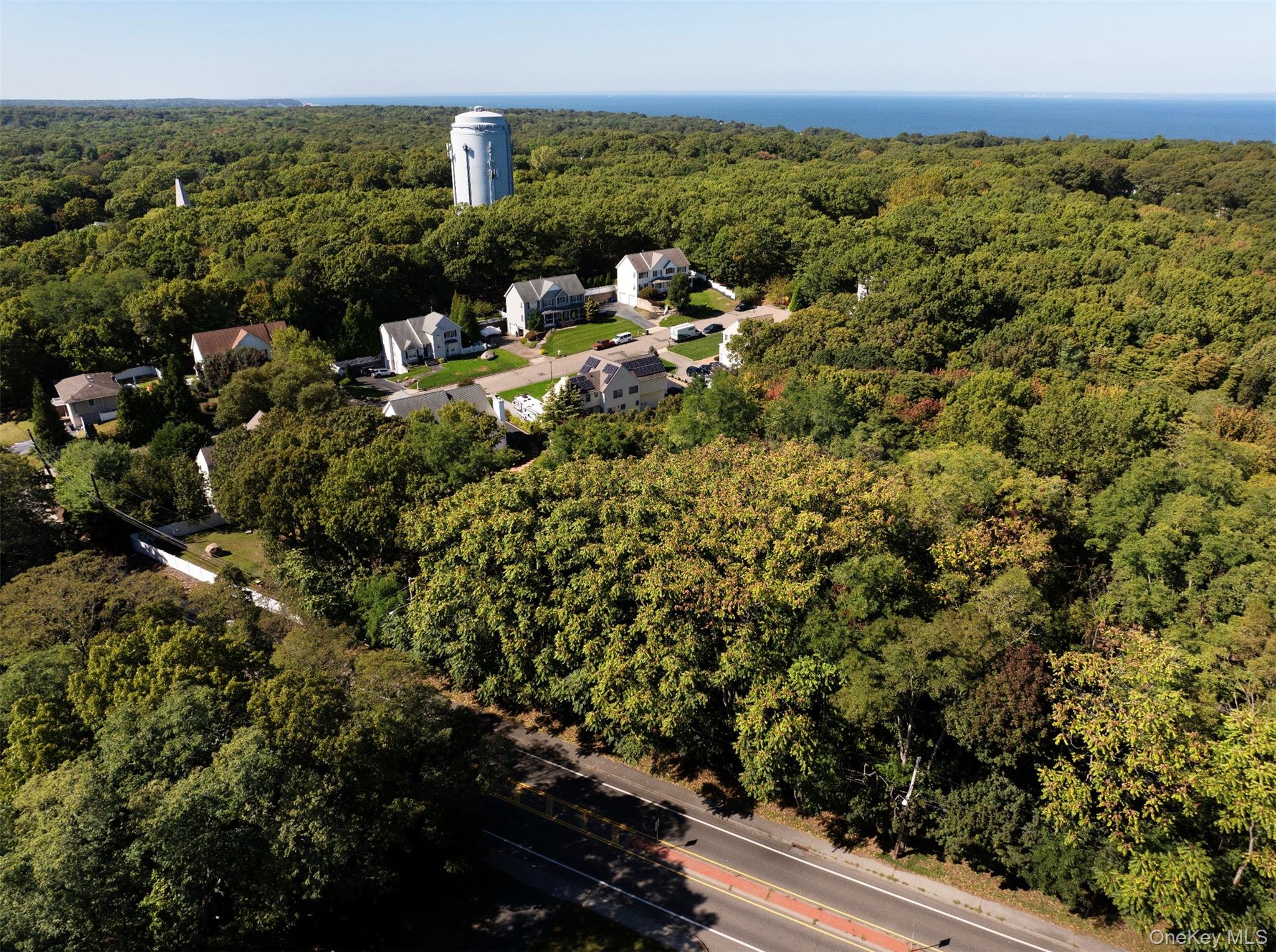 #3 photo, New York Avenue, サフォーク郡 Sound Beach , NY 11764