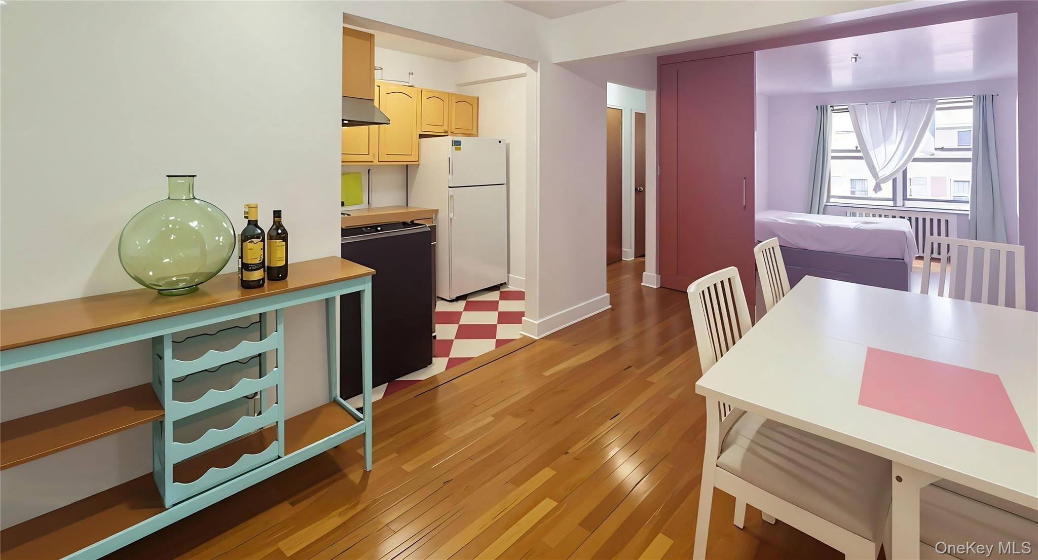 #3 photo, 9011 35th, クイーンズ区 Jackson Heights , NY 11372