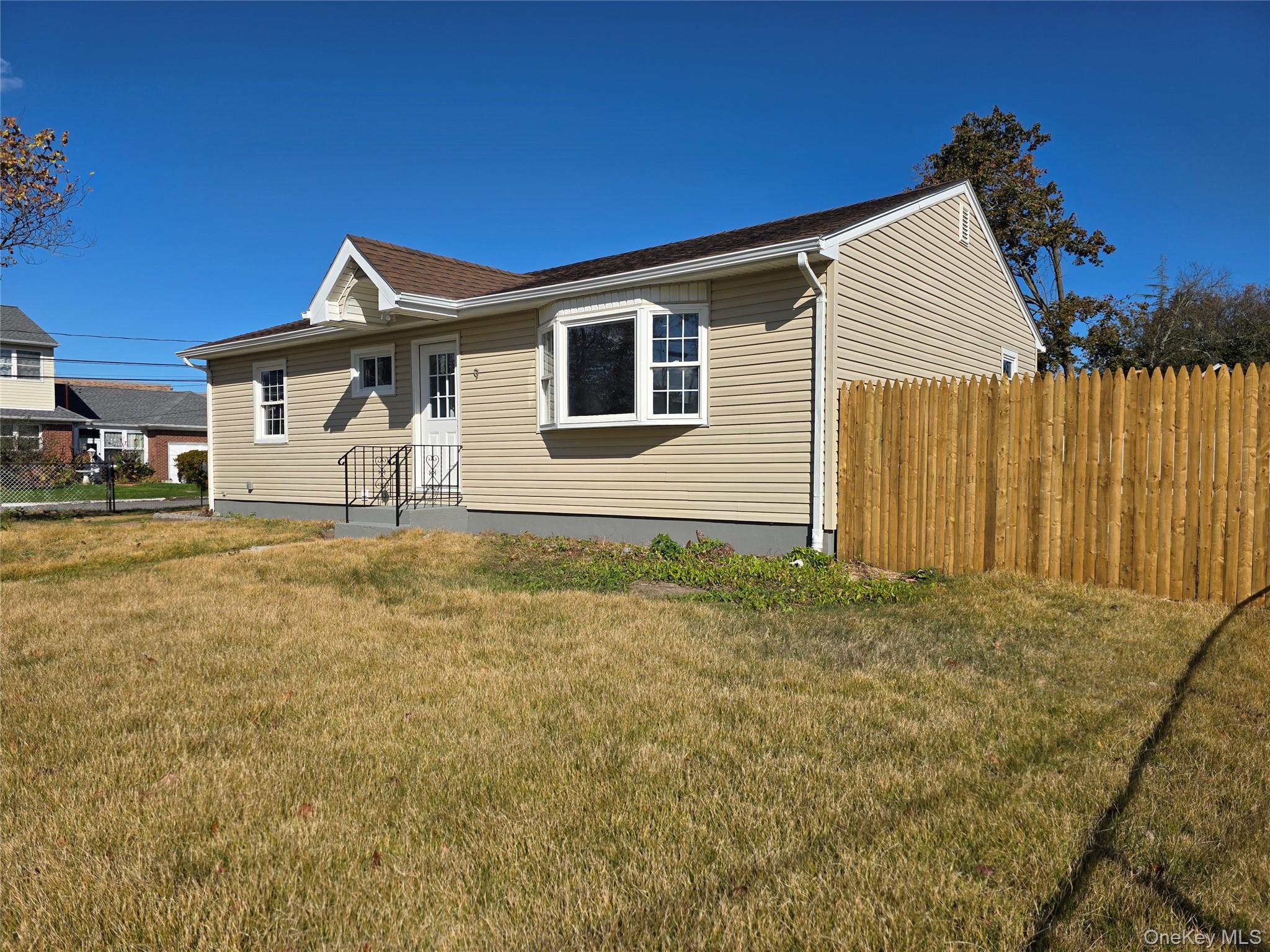 #1 photo, 9 Cypress Avenue, Bay Shore , NY 11706