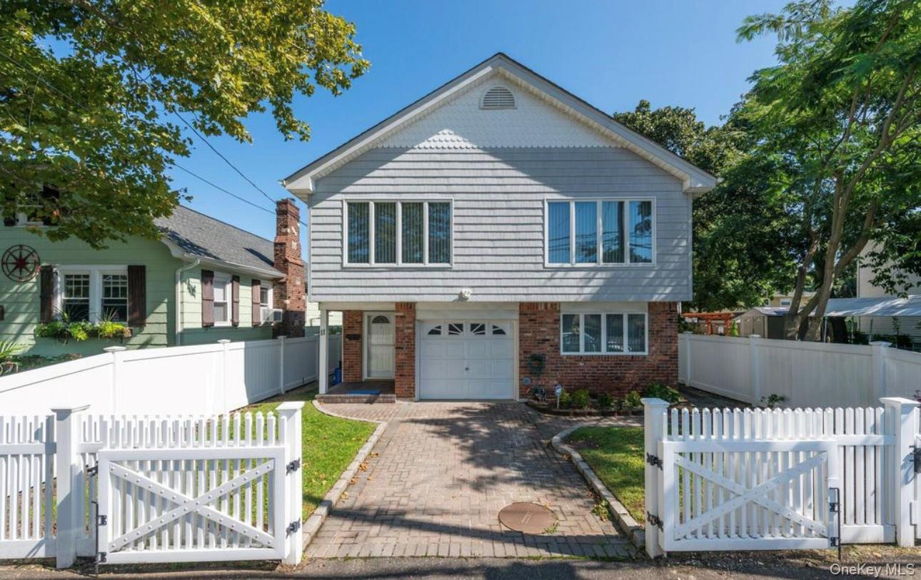 #2 photo, 11 7th Street, Bayville , NY 11709