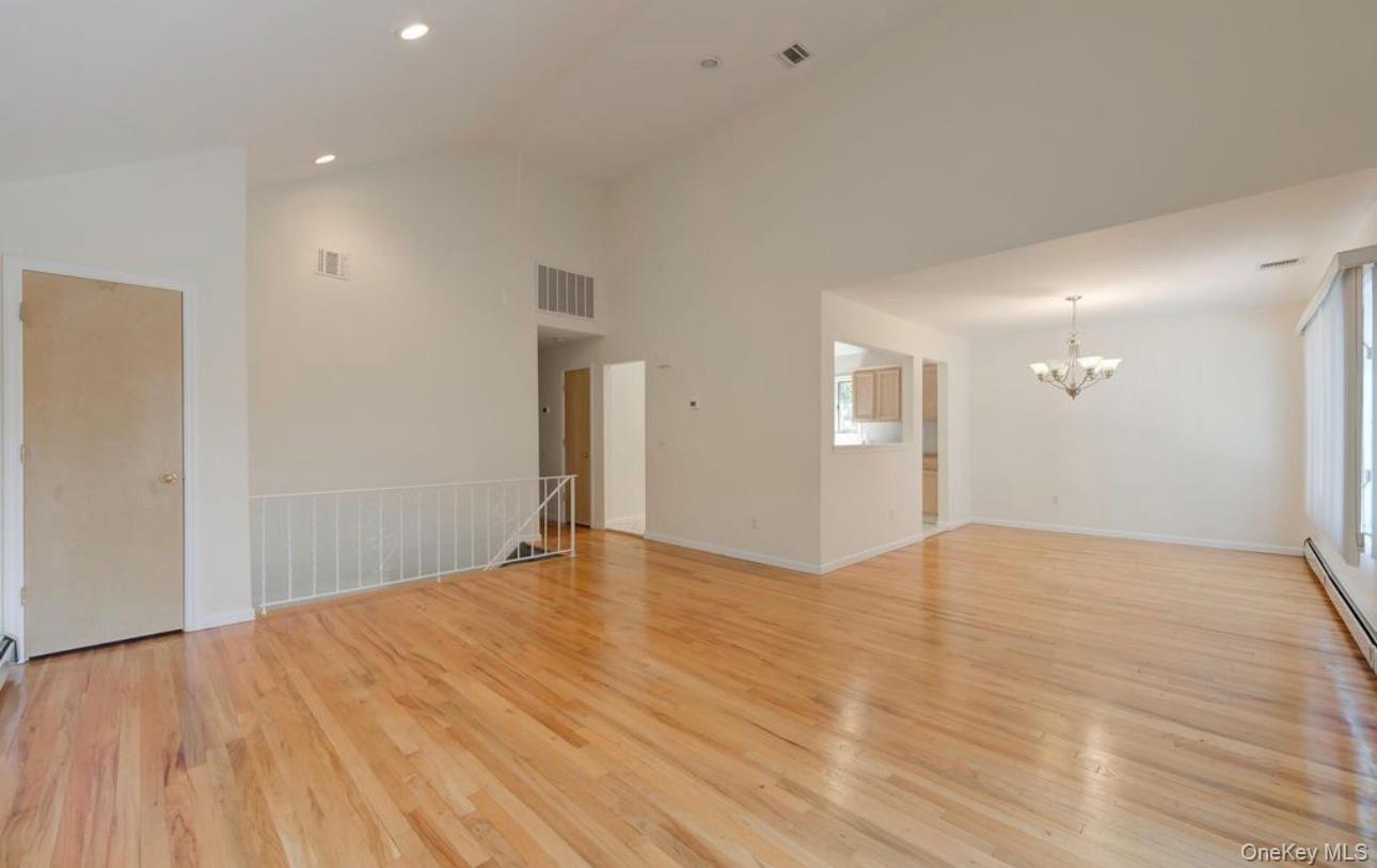 #4 photo, 11 7th Street, Bayville , NY 11709