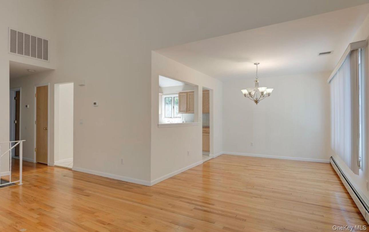 #6 photo, 11 7th Street, Bayville , NY 11709