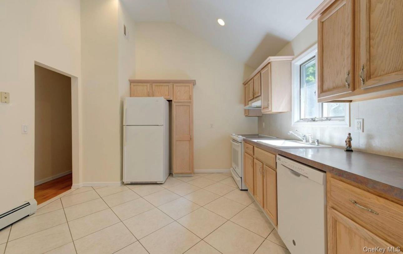 #7 photo, 11 7th Street, Bayville , NY 11709