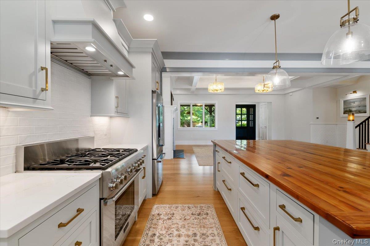 #14 photo, 17 Moriches Avenue, サフォーク郡 East Moriches , NY 11940