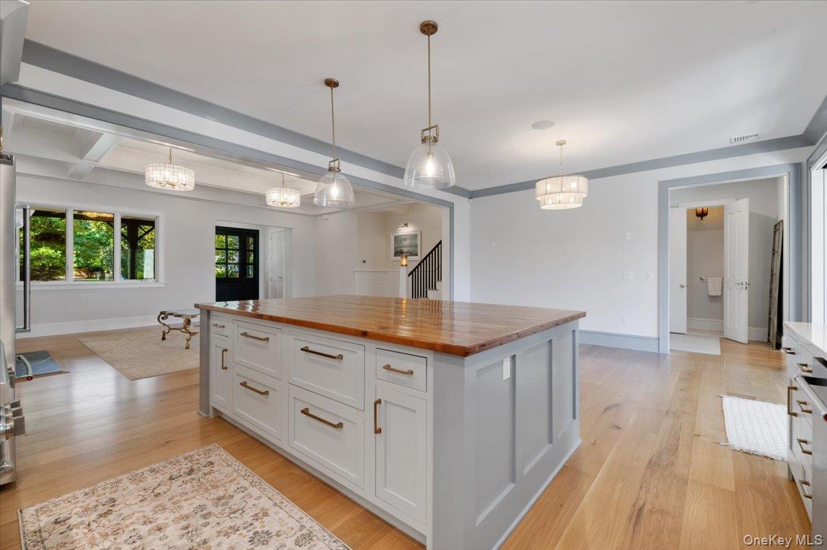 #17 photo, 17 Moriches Avenue, サフォーク郡 East Moriches , NY 11940