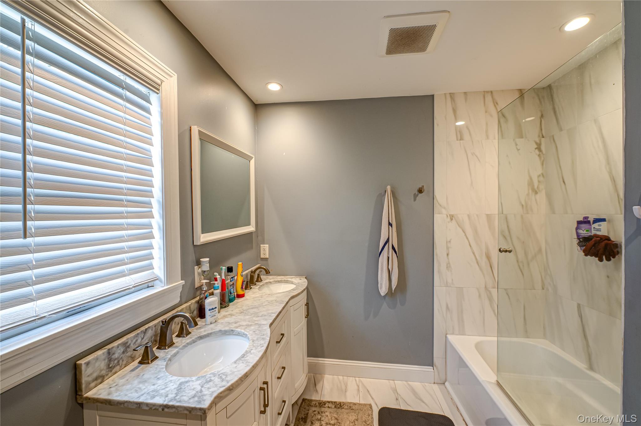 #11 photo, 30 Fairway Avenue, サフォーク郡 Riverhead , NY 11901