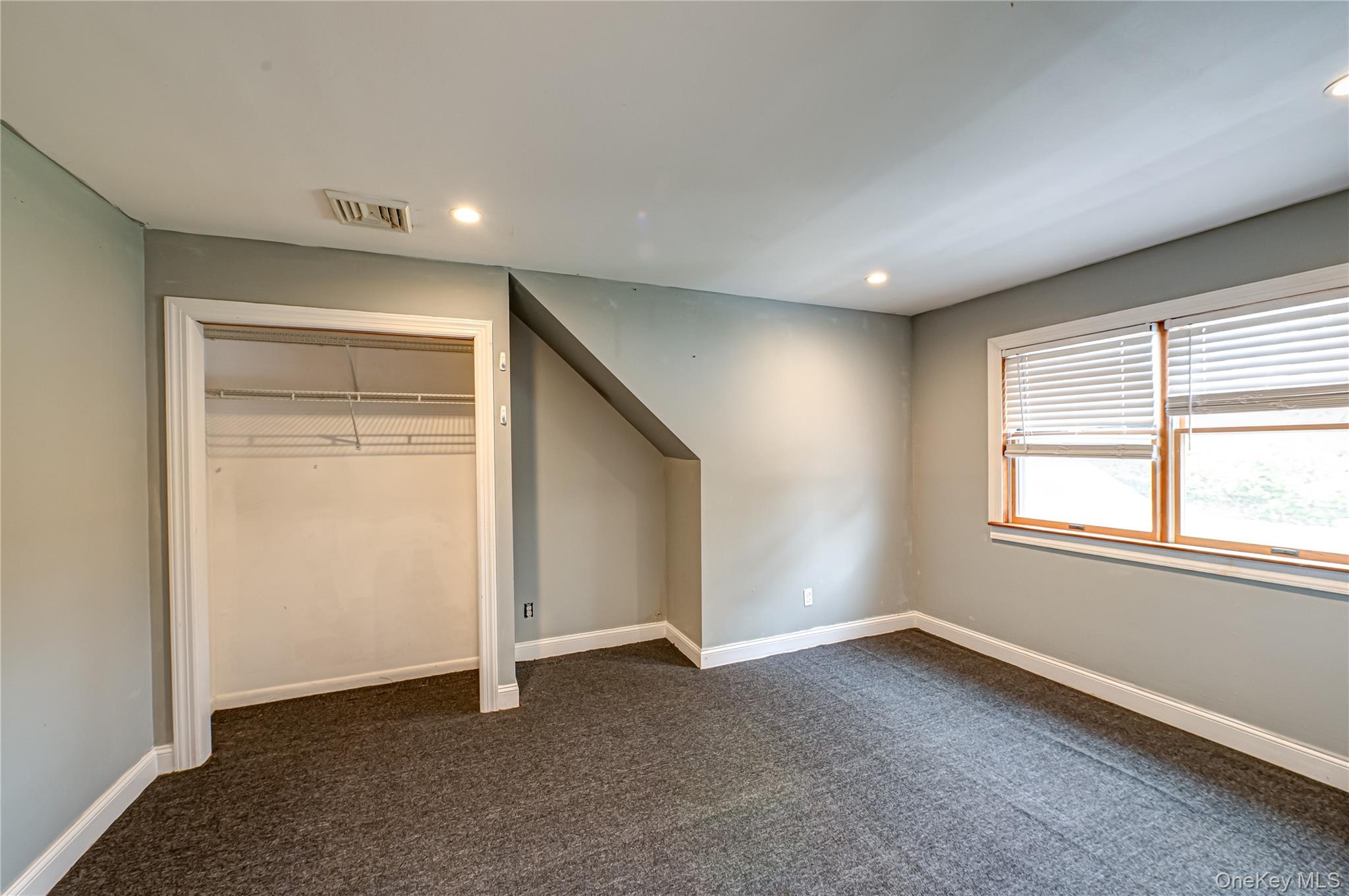 #12 photo, 30 Fairway Avenue, サフォーク郡 Riverhead , NY 11901