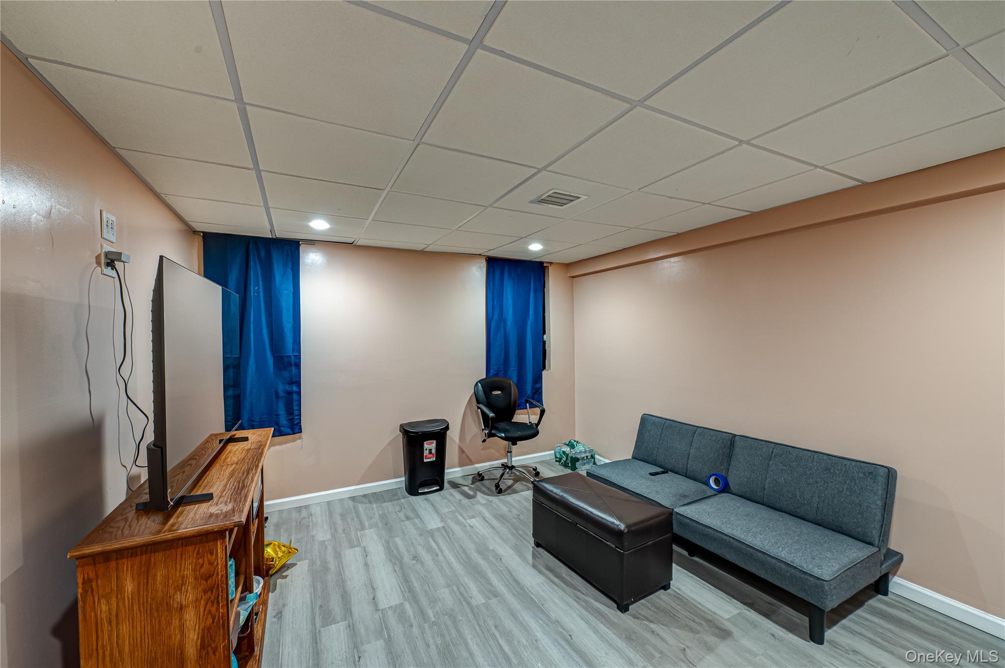 #14 photo, 30 Fairway Avenue, サフォーク郡 Riverhead , NY 11901