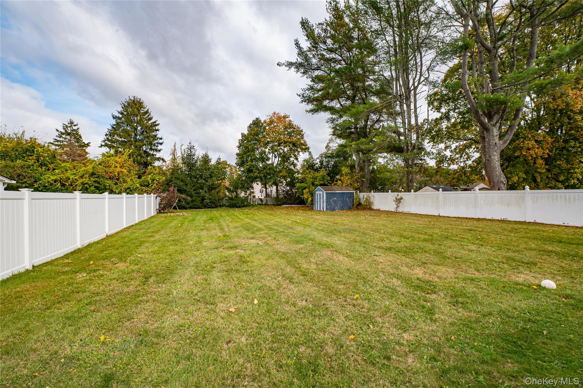 #18 photo, 30 Fairway Avenue, サフォーク郡 Riverhead , NY 11901