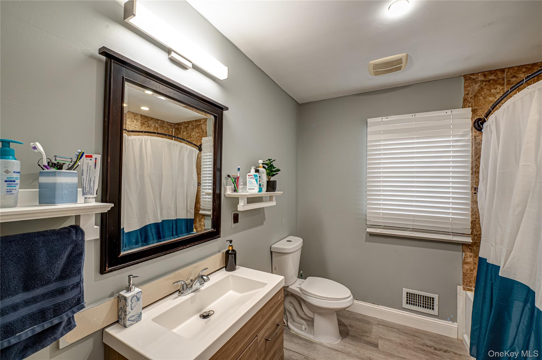 #7 photo, 30 Fairway Avenue, サフォーク郡 Riverhead , NY 11901