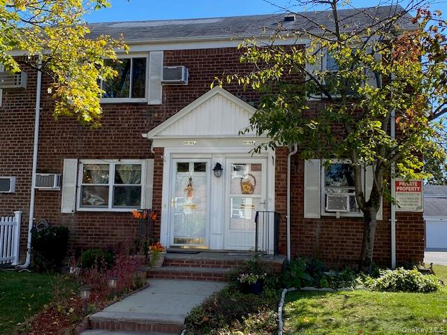 #1 photo, 247-10 76th Avenue, クイーンズ区 Bellerose , NY 11426